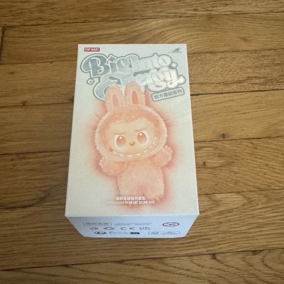 Labubu - Love - Big Into Energy Series - Pop Mart Authentic - Picture 3 of 6